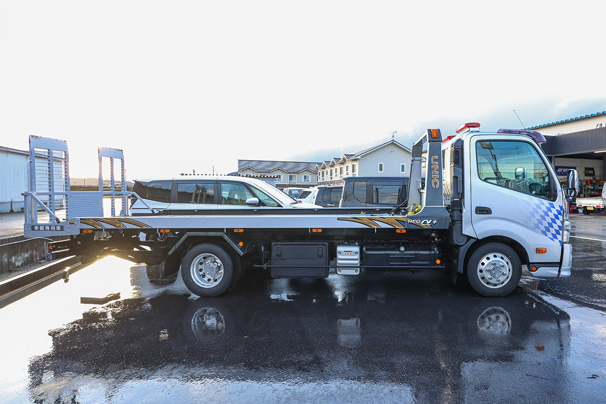 日野デュトロ積載車フルフラット